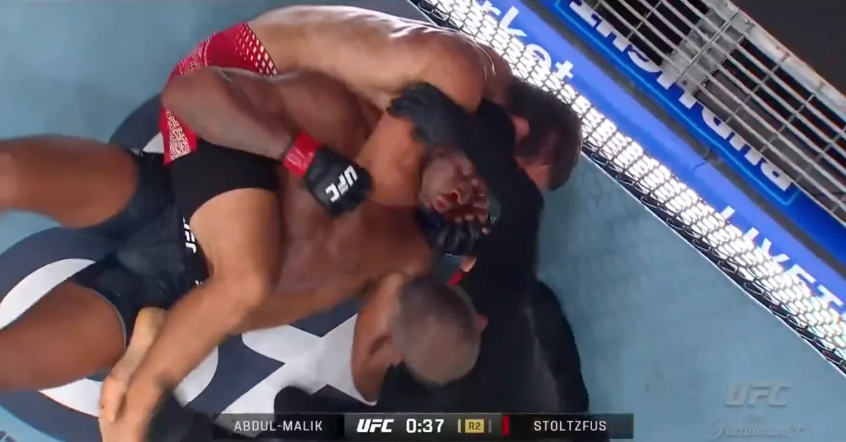 ダスティン・ストルツファス、大番狂わせ！UFC330でマンスール・アブドゥルマリクを裸絞めで撃破