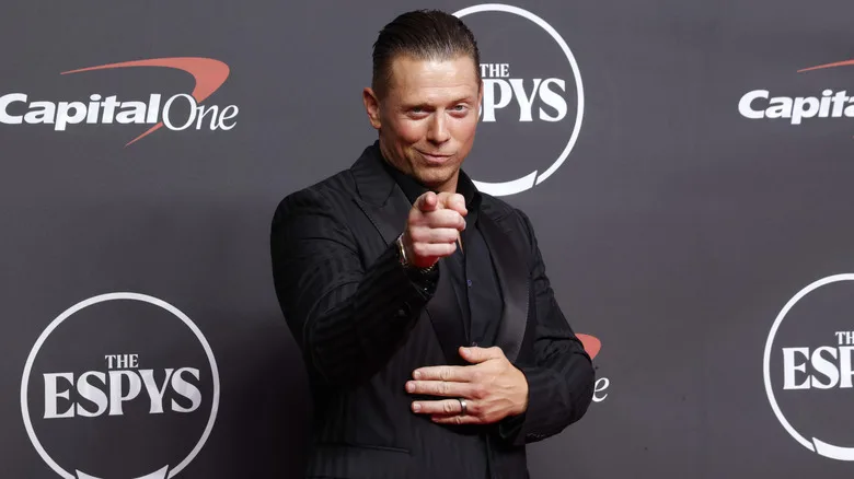 WWEが「The Mike」商標出願！ミズが激怒「絶対に流行らせない」